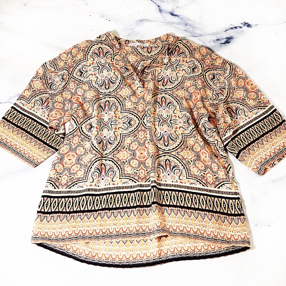 Violet + Claire Orange Quatrefoil Geometric Blouse